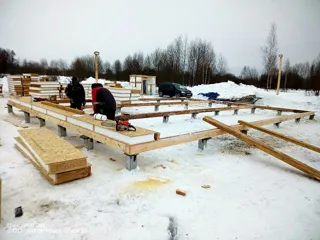 102 m² house based on the “Mistika - E2.8” design, Tutaev: foundation and sill strapping