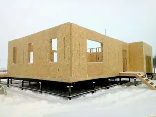 Haus nach individuellem Entwurf, Dorf Ivanovskoe: Wandmontage