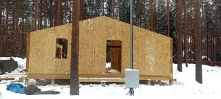 Haus nach individuellem Entwurf, Region Wologda: Wandmontage