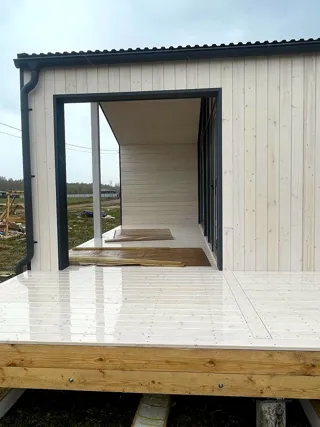 Haus nach Projekt „Barnhouse 45“, Gebiet Iwanowo: Fassadenverkleidung