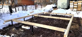 Haus nach Projekt „N4O-36“, Region Kaluga: Fundament und Grundrahmen