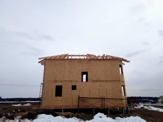 Banja, Projekt „Florida“, Dorf Balabanovo: Wandmontage