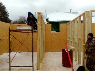 Haus nach Projekt „Utes“, Dorf Sukhanikha: Wandmontage