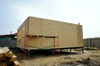 Haus nach Projekt „Metschta pl.1“, Saratov: Wandmontage