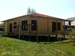 Custom-design house, Kostroma Region: roofing