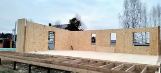 Haus nach individuellem Entwurf, Gebiet Iwanowo: Wandmontage