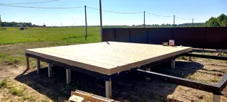 133 m² ev, “Dilijans 8x9” projesi, “Ivantsevo 3” sitesi: 0 kotunda SIP panel döşeme