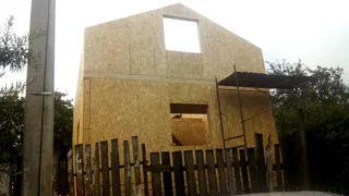 “Zareçe” projesine göre 104 m² yazlık ev, Ivanovo: duvar montajı