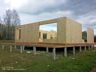 Custom-design house, Kostroma Region: wall assembly