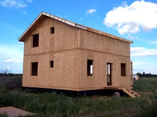 Haus nach Projekt „Jessentuki 8x8“, Siedlung Pervyy: Obergeschoss und Dachgeschoss