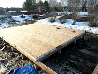 Haus 65,4 m² nach individuellem Projekt, Dorf Striznevo: SIP-Boden auf Höhe 0