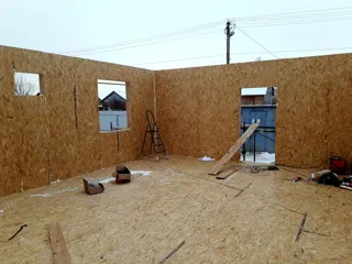 Custom-design house, Ishnya settlement: wall assembly