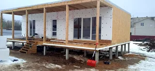 Haus nach Projekt „Mistika - K2.8“, Strunino: Fassadenverkleidung
