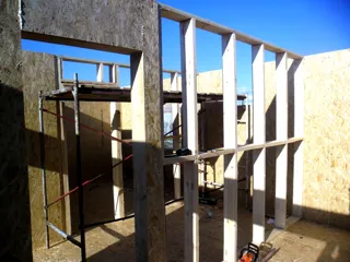 Haus nach Projekt „Ermak“, Dorf Vasilevo: Wandmontage