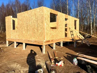 House based on the “Style 44.2.8” design, Lipovitsy village: wall assembly