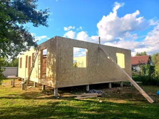 Haus 111 m², Projekt „Wiktorija“, SNT „Isanino“: Wandmontage