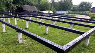 House built to a custom design, Shurintsevo village: foundation and sill strapping