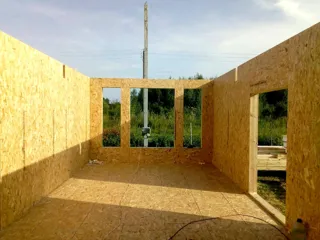 Haus nach individuellem Entwurf, Dorf Fedosovo: Wandmontage