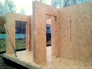 Haus nach Projekt „Mistika - S2.5“, SNT „Koltschugino“: Wandmontage
