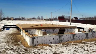 Garage nach Projekt „Slawjanka mini + Garage“, Dorf Nazarovo: Fundament und Grundrahmen
