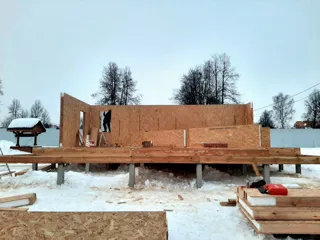 Haus nach individuellem Entwurf, Dorf Yakovlevskoe: Wandmontage