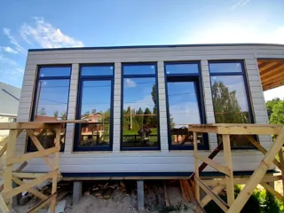 81 m² house, custom design, Gumnishchi village: windows and doors