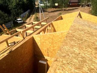 Haus 228 m² nach individuellem Projekt, Dorf Lunevo: Wandmontage