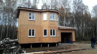 Haus nach individuellem Entwurf, Elektrougli: fertiges Gebäude