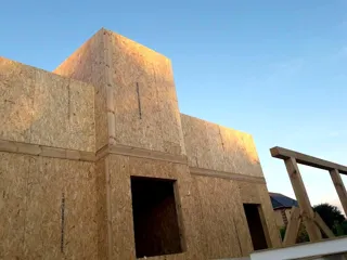 Haus nach Projekt „Tajna“, Krasnogorsk: Wandmontage