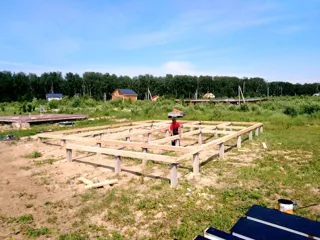 Haus nach individuellem Projekt, Gebiet Moskau: Fundament und Grundrahmen