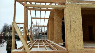Haus nach Projekt „Barnhouse 110“, Ivanovo: Wandmontage