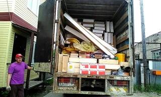 Haus nach Projekt „Mistika - S2.8“, Dorf Kukarino: Lieferung des Hausbausatzes