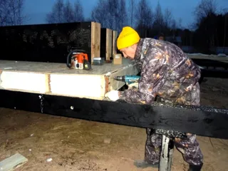 Haus nach Projekt „Slatoust“, Gebiet Moskau: Fundament und Grundrahmen