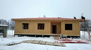 Eingeschossiges Haus nach Projekt „Sabawa“, Dorf Dyakovo: Decke und Dachstuhl