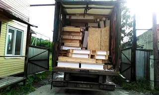 Haus nach Projekt „Forward“, Dorf Sholokhovo: Lieferung des Hausbausatzes