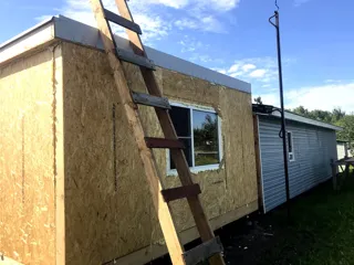 Haus nach individuellem Entwurf, Gartengemeinschaft SNT „Kljasma“: Wandmontage