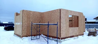 Haus 155 m² nach individuellem Projekt, Siedlung Kukarino: Wandmontage