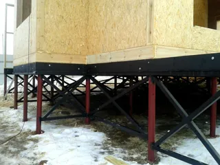 Haus nach Projekt „Otkrytyj“, Gebiet Moskau: Wandmontage