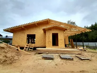 Haus 228 m², individuelles Projekt, Dorf Lunevo: Fenster und Türen