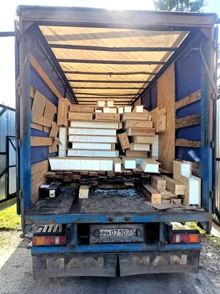 Haus nach individuellem Projekt, Dorf Konokhovo: Lieferung des Hausbausatzes