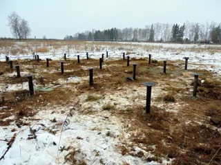 Haus nach Projekt „Radoniza“, Dorf Kadnikovo: Fundament und Grundrahmen