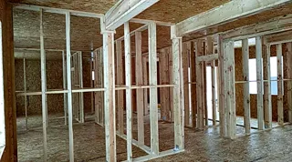 Eingeschossiges Haus nach Projekt „Sabawa“, Dorf Dyakovo: Innenwände