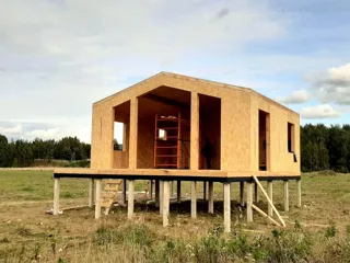 Haus nach individuellem Projekt, Dorf Turovo