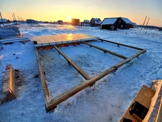 Haus nach Projekt „Galaktika - 76.65“, Kostroma: Fundament und Grundrahmen