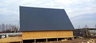 Custom-design house, Pavlikovo village: roofing