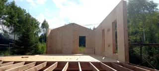 Haus nach Projekt „im Dorf Wjatkowo“, Gebiet Iwanowo: Wandmontage
