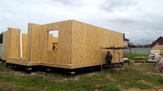 Custom-design house, Zhukovo village: wall assembly