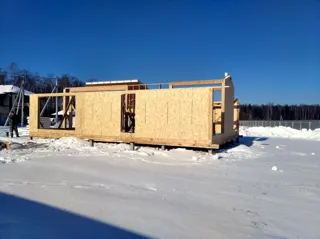 House based on the “Barnhouse 110” design, Moscow Region: wall assembly