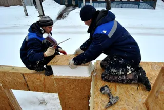 Haus nach Projekt „Townhouse - 1“, Ivanovo: Wandmontage