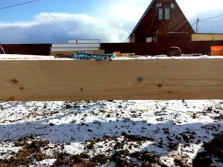 Haus nach Projekt „Sefir“, Siedlung Dubna: Fundament und Grundrahmen
